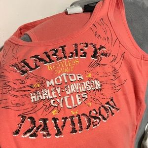 Women’s tank size Medium peachy color